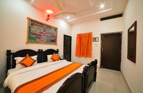 Amar Sagar Pol Hotel | Hotel Golden Routes