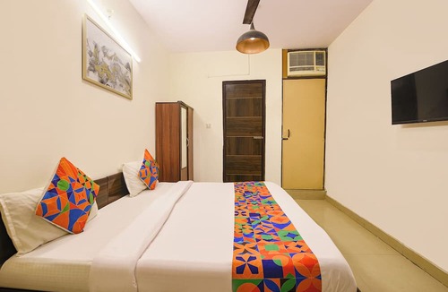 East of Kailash Hotel | Fabhotel Mohan Villa