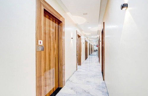Vadodara Hotel | Hotel Lakeview Vadodara