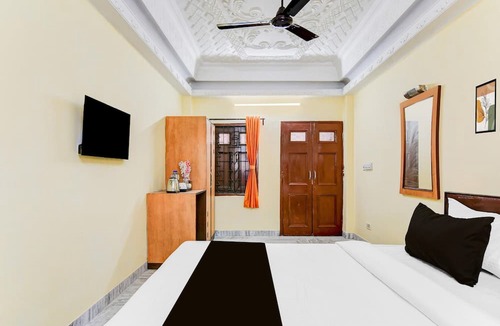 Taltala House | Classic With Balcony Lenin Sarani