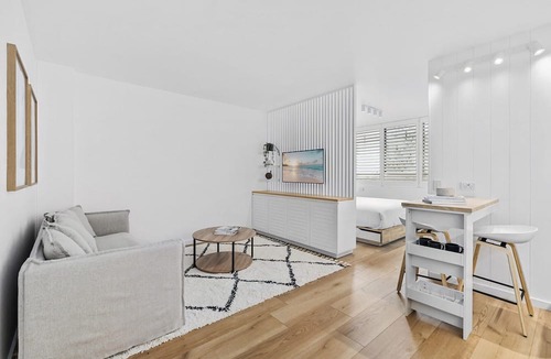 Bondi Junction Apartment | Studio4: Bondi Chic Interiors with Rooftop Pool