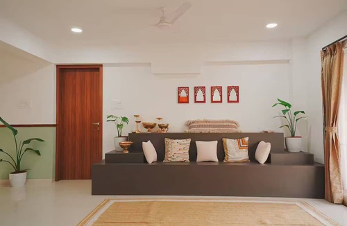 Nashik House | VayaVia Vishramkund / Heritage Family Home, Nashik