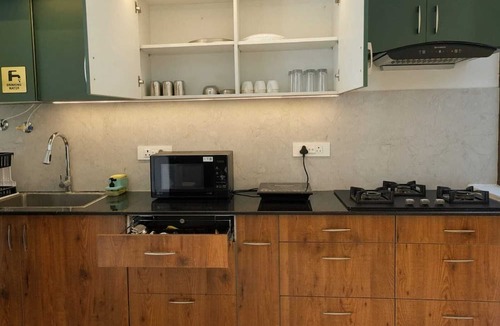 Pondicherry Beach Hotel | Comfortable 2-bedroom apartment with AC in charming Puducherry