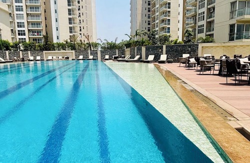 Bhangel Apartment | Cozy 2-bedroom apartment with AC in serene Noida