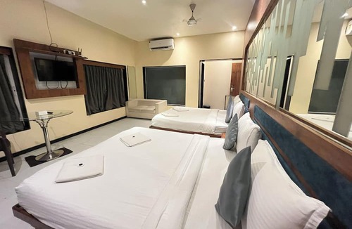 Sasunavghar Villa | The Saroja Grand Villa Resorts