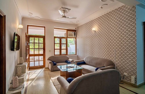 Rishikesh Villa | White House By The Ganges