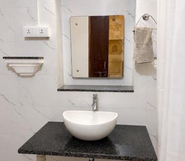 Bah Hotel | Haveli Ulfat Rai - Chaubeyji's Heritage Hotel