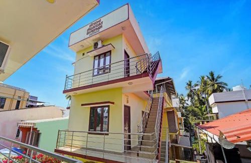 Thiruvananthapuram Hotel | POP 84308A Sivaganga Guest House