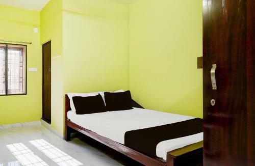 Sholinghur Hotel | SPOT ON Shri Krishna Guest house