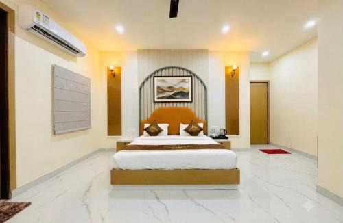 South West House | Hotel De - Grand Villa Near Delhi IGI Airport