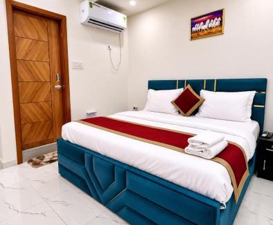 Malviya Nagar Hotel | The Smart Choice Inn - Malviya Nagar