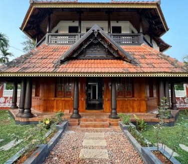 Kuttanad Taluk Resort | Thampurans Heritage Backwater Resort By Teal Luxury Stays - Kuttanad - Alappuzha