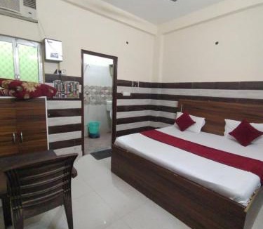 Vrindavan Hotel | Gaytri place Near by Prem Mandir