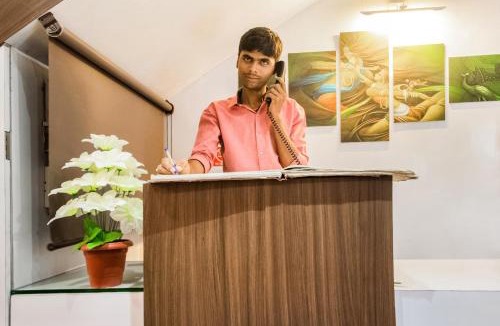 Daltenganj Hotel | Hotel O Mayura Inn