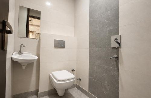 Azadpur Hotel | FabHotel Snereya