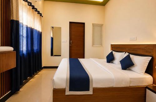 Vrindavan Hotel | Radhe Shyam Resort Vrindavan By HRG Hotel Near Prem Mandir