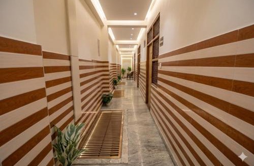 Sector 62 Hotel | Hotel Umang The Corporate Rooms