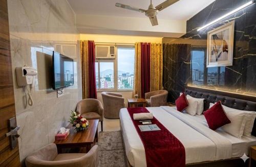 Kaushambi Hotel | Hotel SPS 5 Mints Walking From Kaushambi Delhi Metro Station