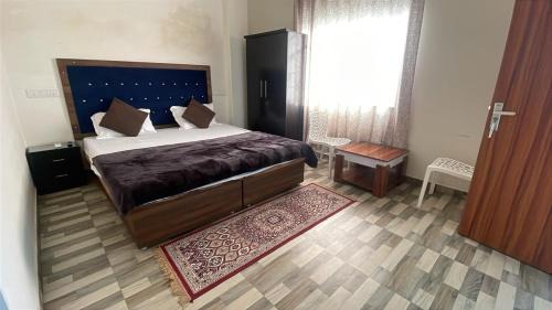 Mahmoorganj House | Hotel Pilgrrim