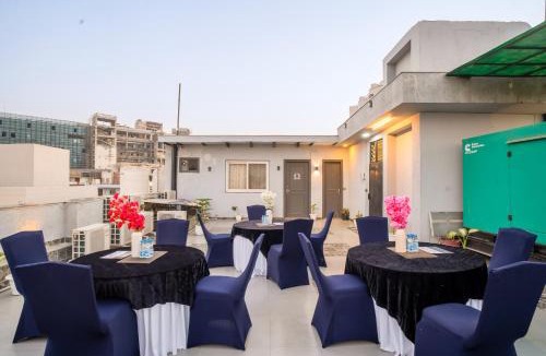DLF Phase 1 Hotel | Hotel BNB Stays Near Golf Course Road