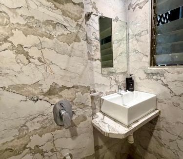 Malad East Hotel | Hotel Classy Comfort Business Family Hotel