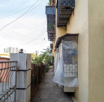 Pali Hill Apartment | Amber 1BHK in Khar W by Square One Stays