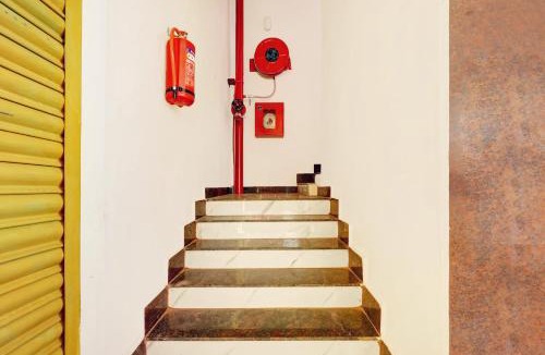 Vizianagaram Hotel | Super Hotel O Vizianagaram Near Railway Station