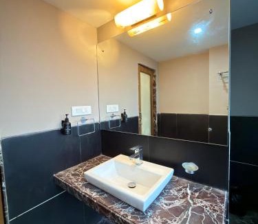 Baga Hotel | Vibes Inn Baga