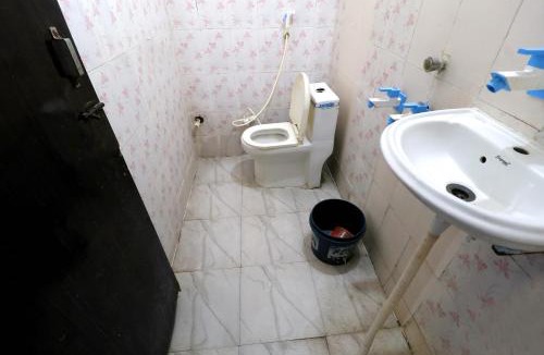 Ghaziabad Hotel | Hotel Hindon Residency "Couple Friendly"