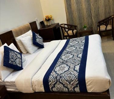 DLF City Hotel | VR Residency 83