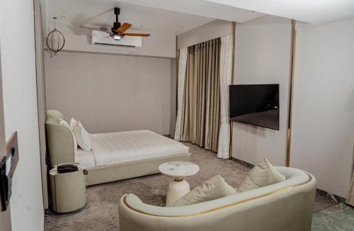 Amarnath Hotel | SVS Bhawan
