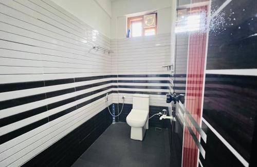 Mananthavady Hotel | HiDot Holidays