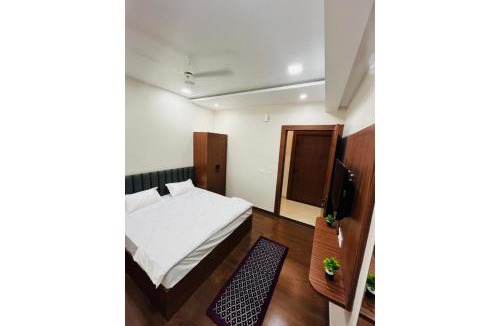 Ayodhya Hotel | Hotel Ram Sadan