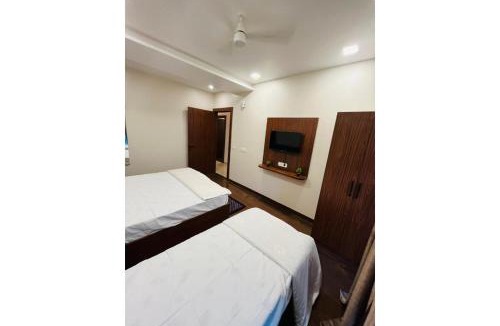 Ayodhya Hotel | Hotel Ram Sadan