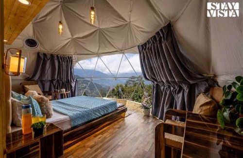 Pelling Villa | StayVista at The Stargazer with Mountain Views, Bonfire, Lawn