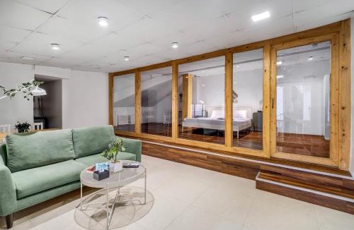 Pali Hill Apartment | Glass House 1BHK in Khar W by Square One Stays