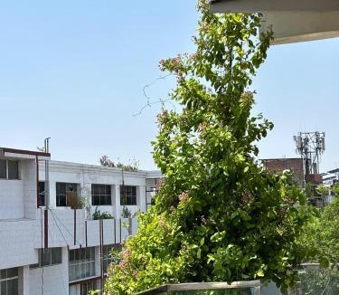Indira Nagar House | Sunrise Retreat Homestay