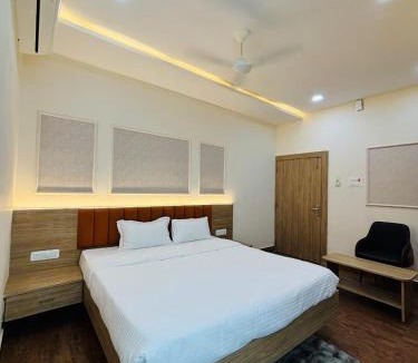 Subarnapur Hotel | Hota Residency