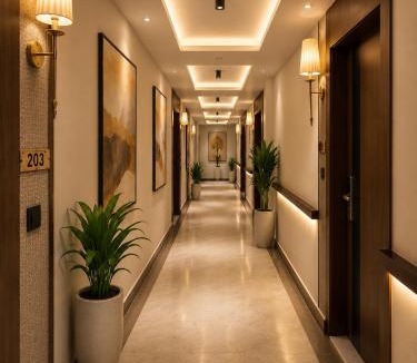 Gwalior Hotel | Velara Hotel & Banquet