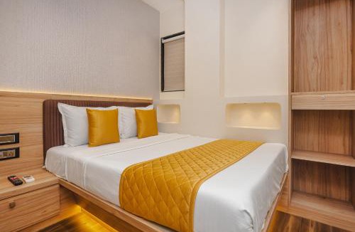 Girgaon Hotel | Hotel Lexus7