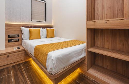 Girgaon Hotel | Hotel Lexus7