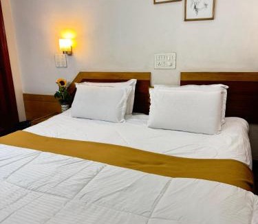 Vishweshwarapura Hotel | Kamat Hotel