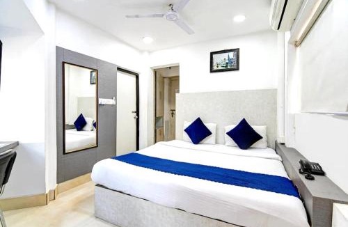 Paharganj House | Hotel Cashew le Place 'Front of New Delhi Railway Station & 1 Minute from Connaught Place & City Centre