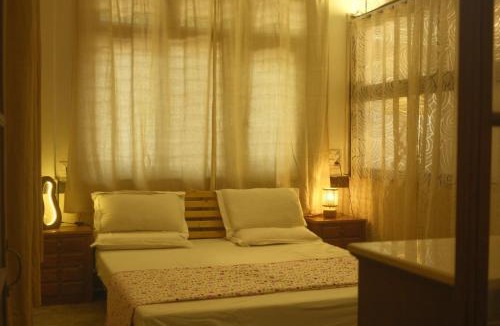 Hadapsar Apartment | Artistic Abode