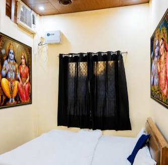 Ayodhya Hotel | Anjaneya Dham Homestay Front Of Hanuman Garhi walking Distance Of Shree Ram Mandir