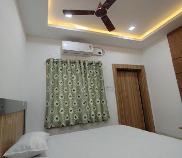 Ghatgan House | Anand palace lodge