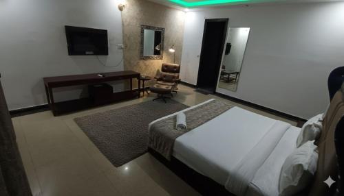 South West Hotel | Hotel Marina Premium Near IGI Airport Delhi