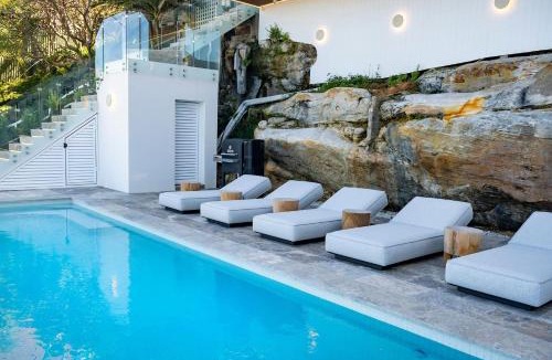 Maroubra Apartment | Lurline Bay Retreat, Heated Pool and 4BR Luxury