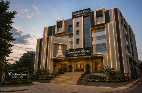 Mahipalpur Extension Hotel | Hotel Cardinal Express Oxmo Delhi - with Free Airport Drop