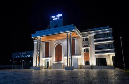 Rau Hotel | Shivashish Resort